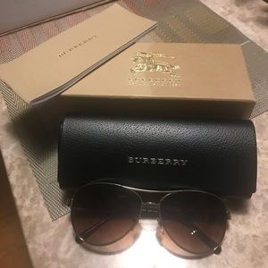 Men Burberry Aviators